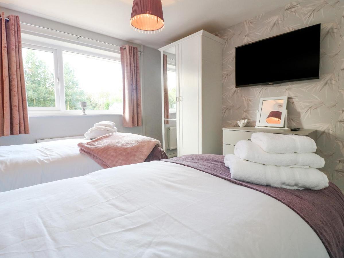 George'S Place Froghall ภายนอก รูปภาพ
